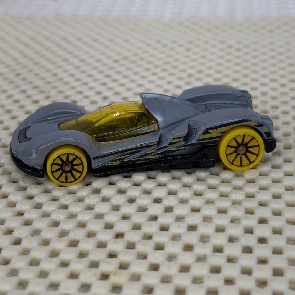 2015 Nitrobot Attack Hot Wheels Teegray Diecast Race Car 1:64 Scale Gray Toy EUC